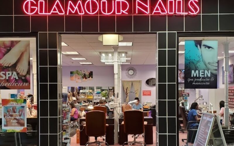 Glamour Nails