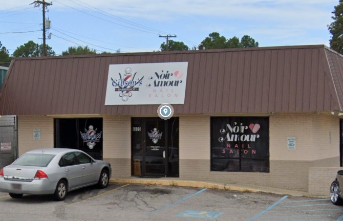 Noir Amour Nail Salon